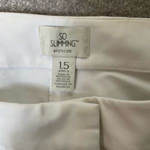 Chicos So Slimming Ankle Pant Size 1.5